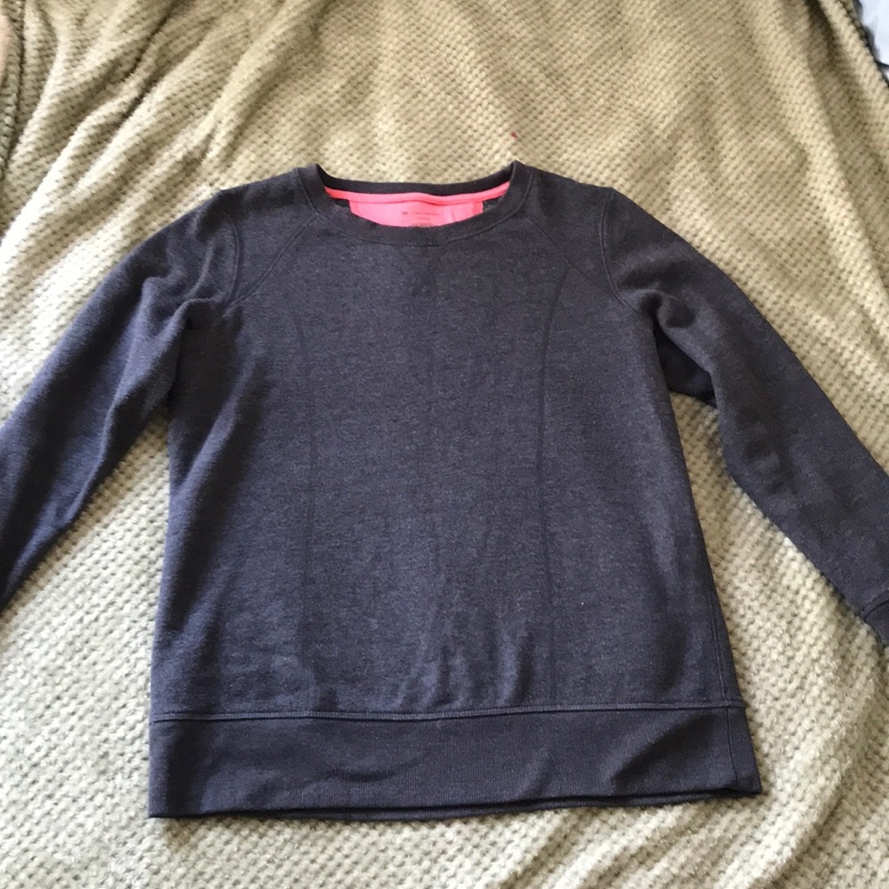 Grey long sleeve sweater